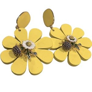 LIGHTWEIGHT ENAMELED AND JEWELED FLORAL DANGLING EARRINGS YELLOW AND GOLD
